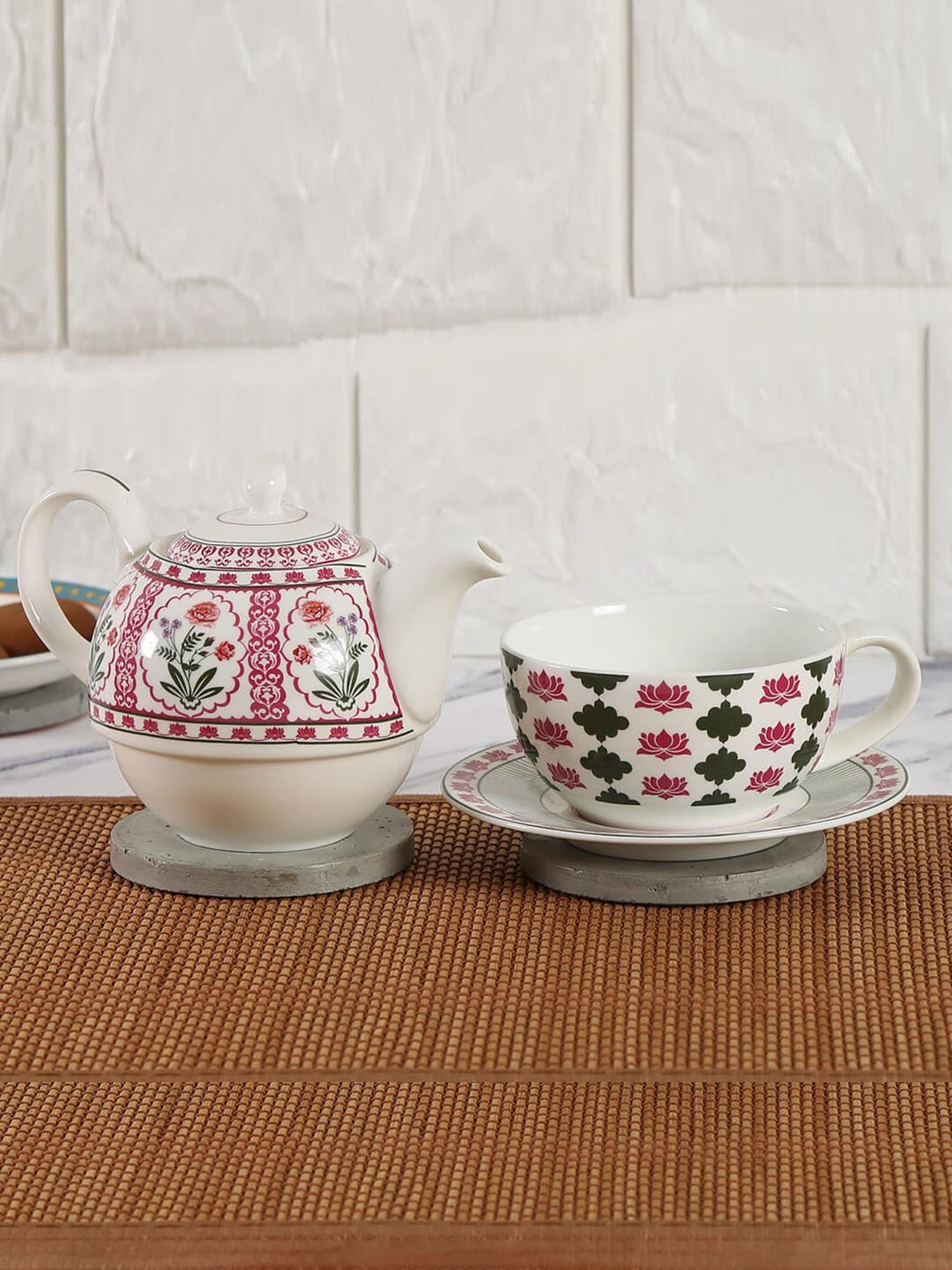 Milton Silver Stainless Steel Thermal Coffee Pot (500 ml) - Set of 1