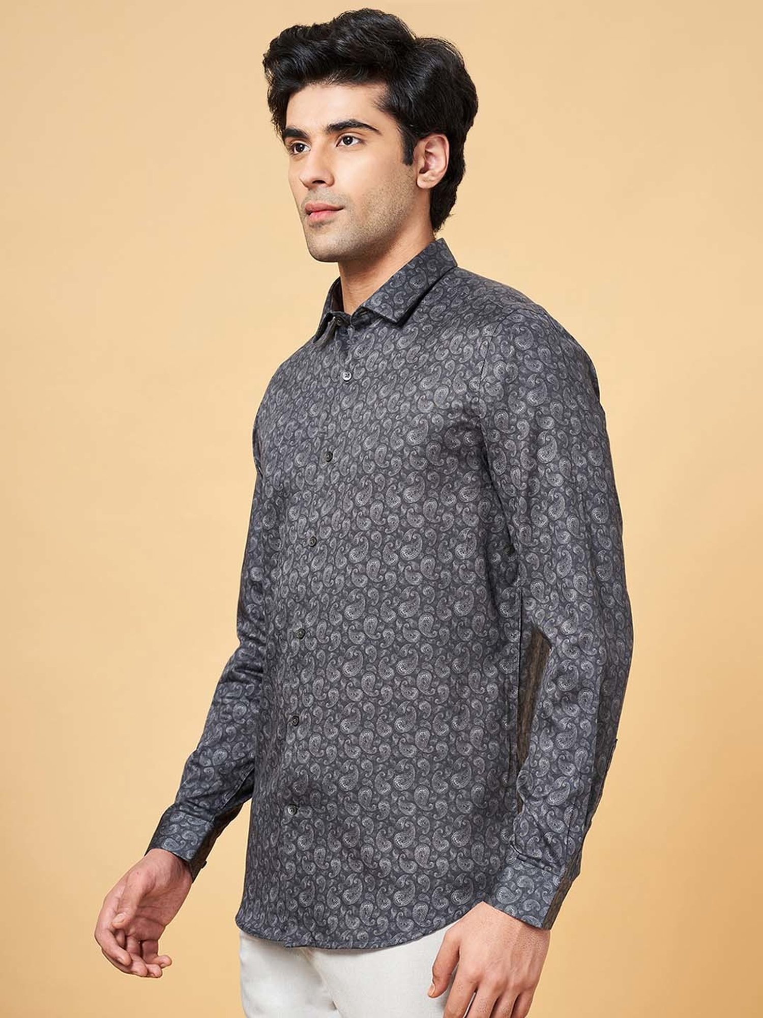 Peregrine by Pantaloons Charcoal Slim Fit Printed Shirt