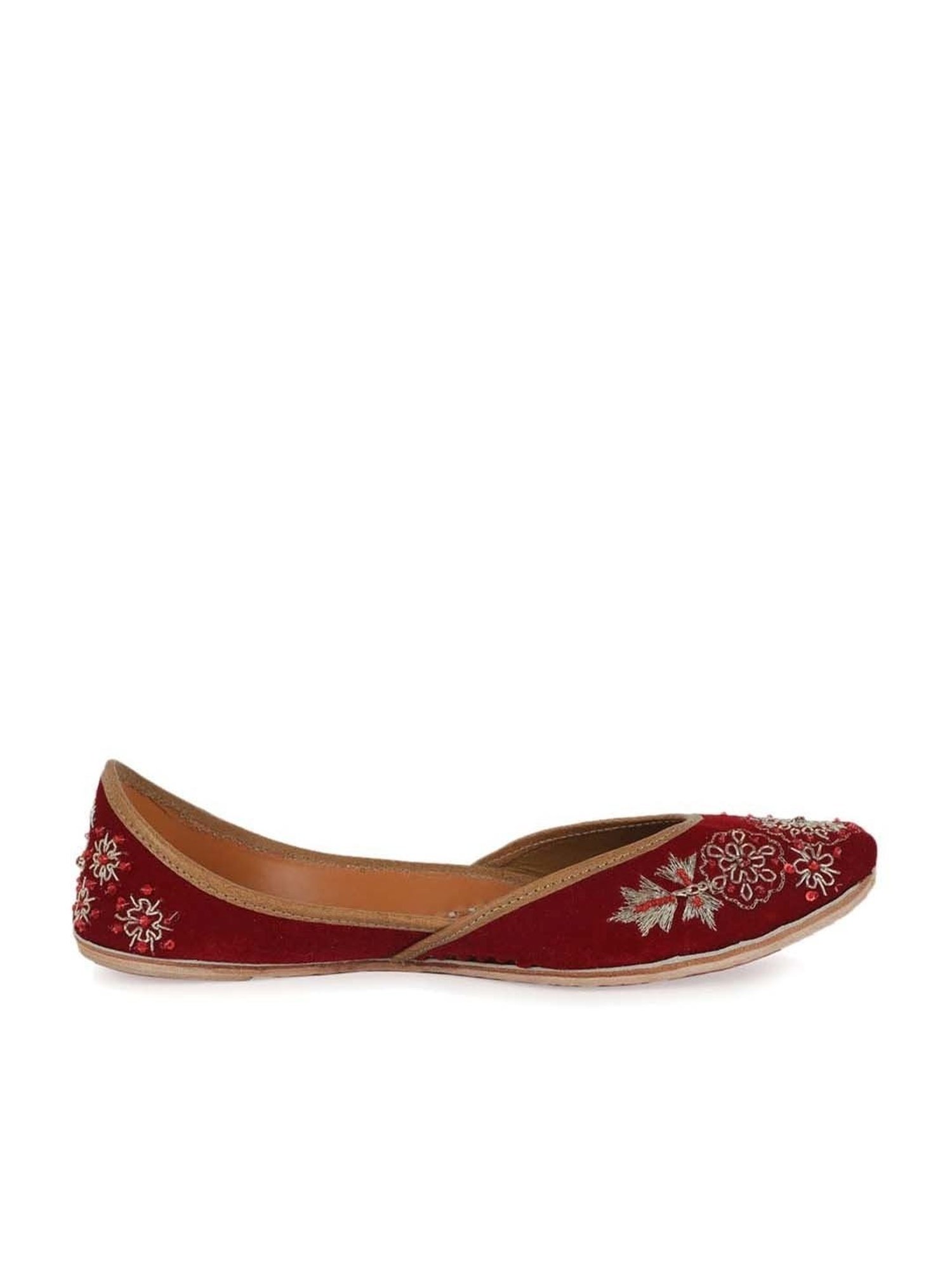 Glam Story Women's Maroon Ethnic Juttis