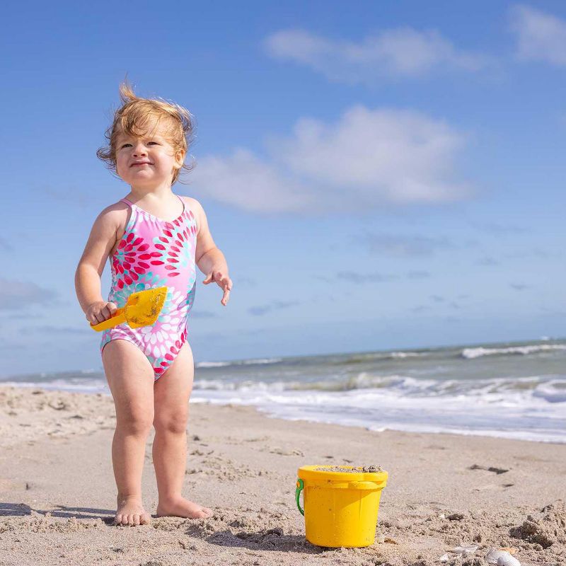 Childcraft Sand and Water Toys Activity Set, Assorted Colors, 28 pc