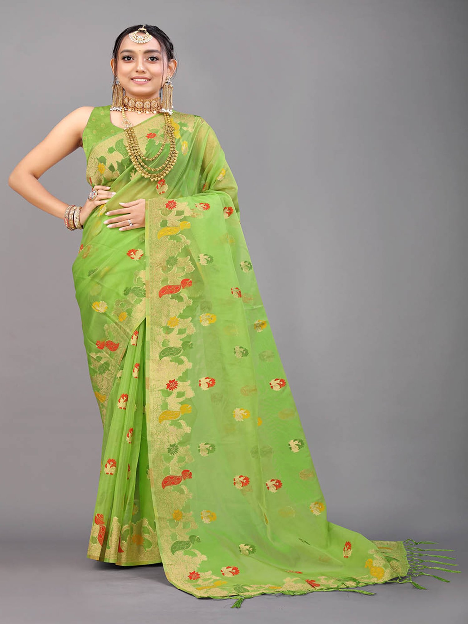 SHUBHKALA Green Silk Woven Saree With Unstitched Blouse