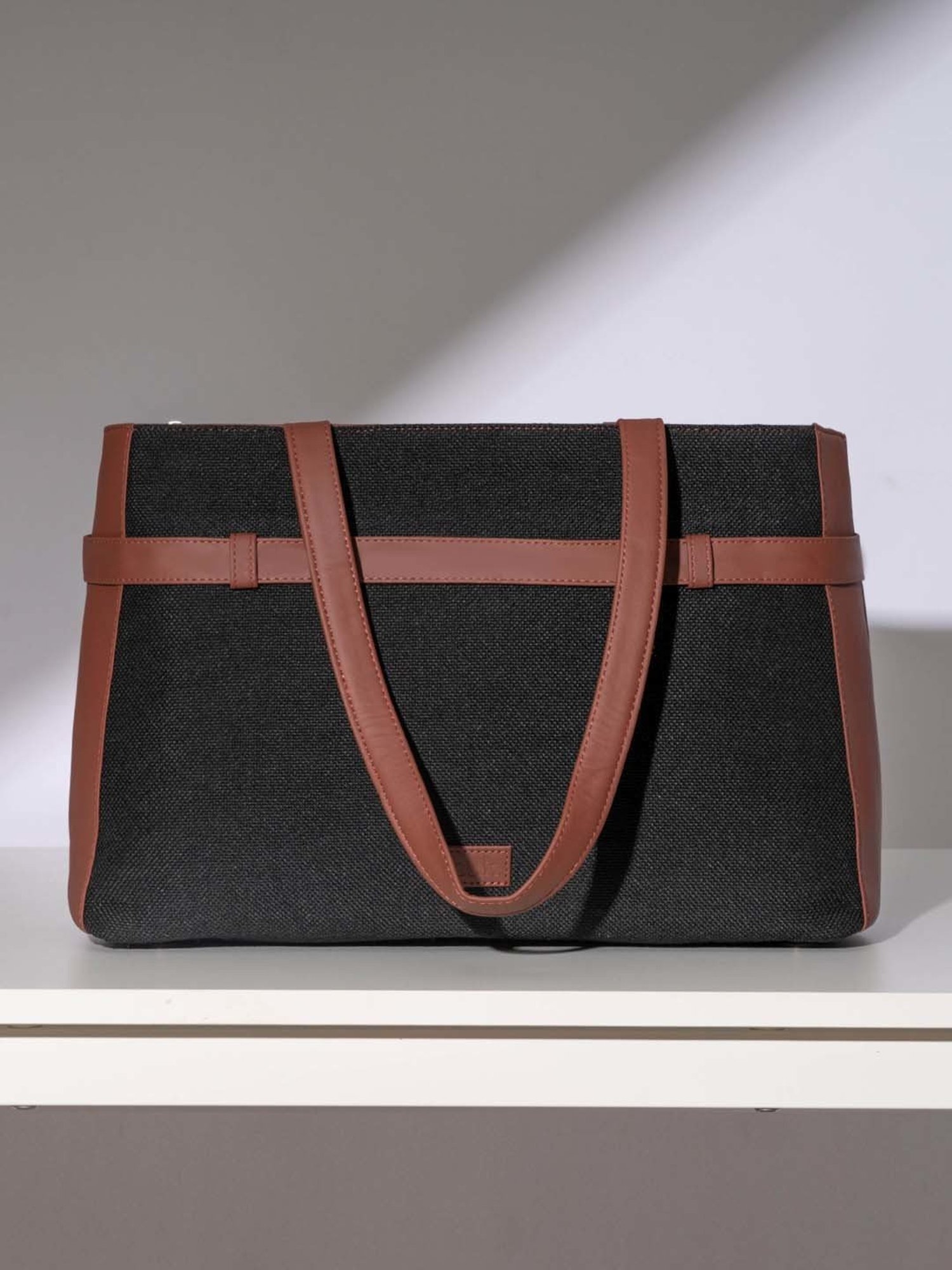 ZOUK Black Solid Large Laptop Tote Handbag