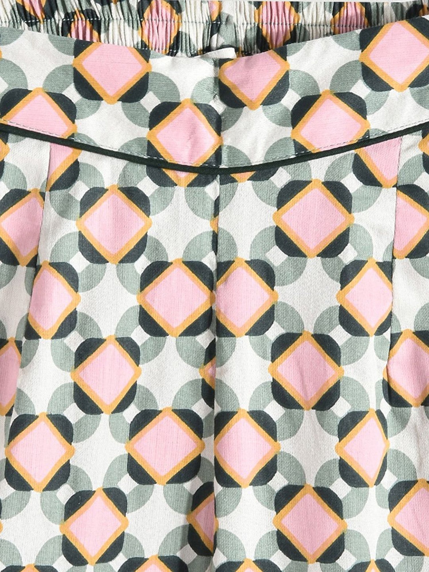 Jockey Girls Black Printed Shorts