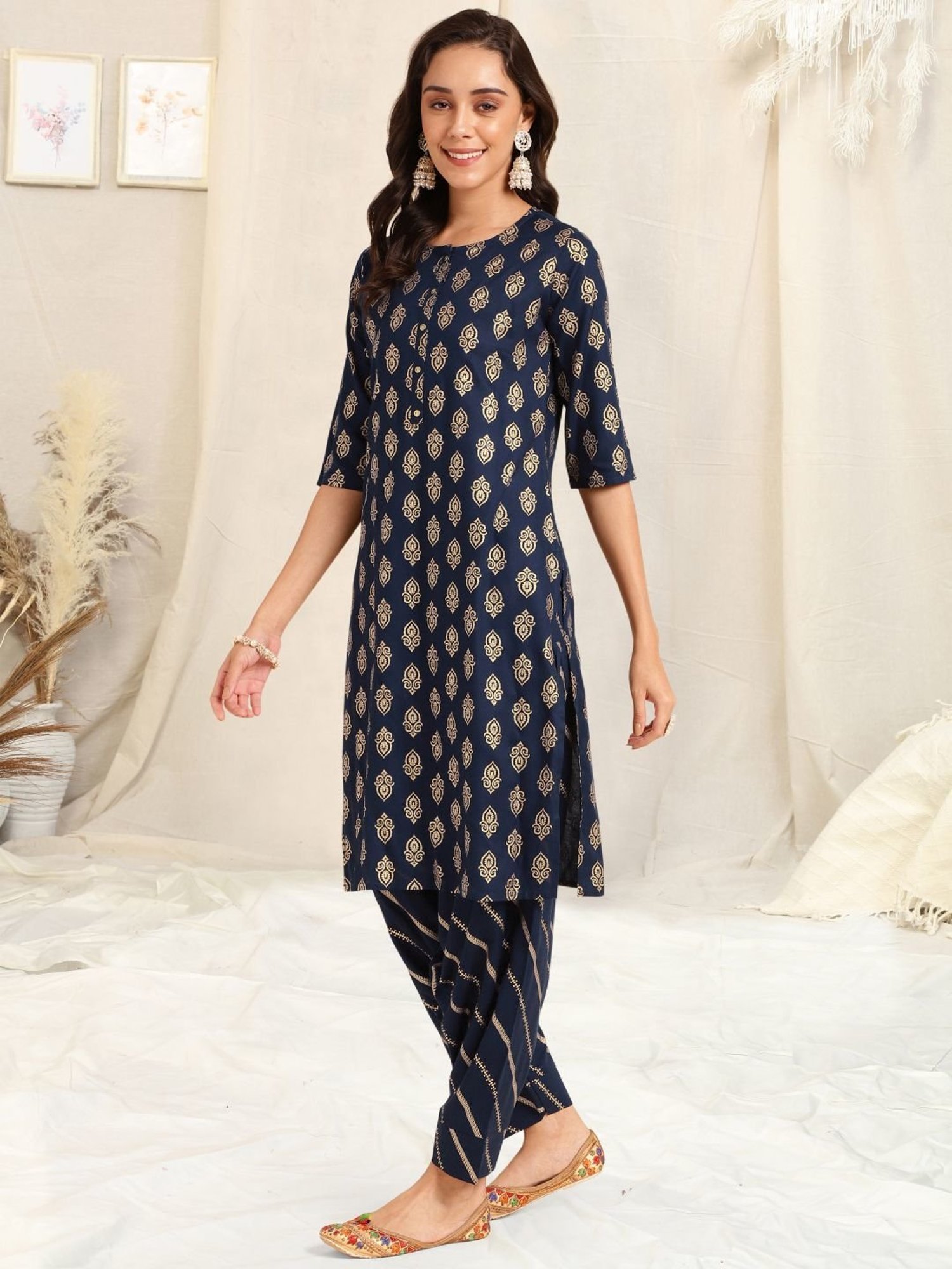 MIRCHI FASHION Blue Printed Kurta Salwar Set