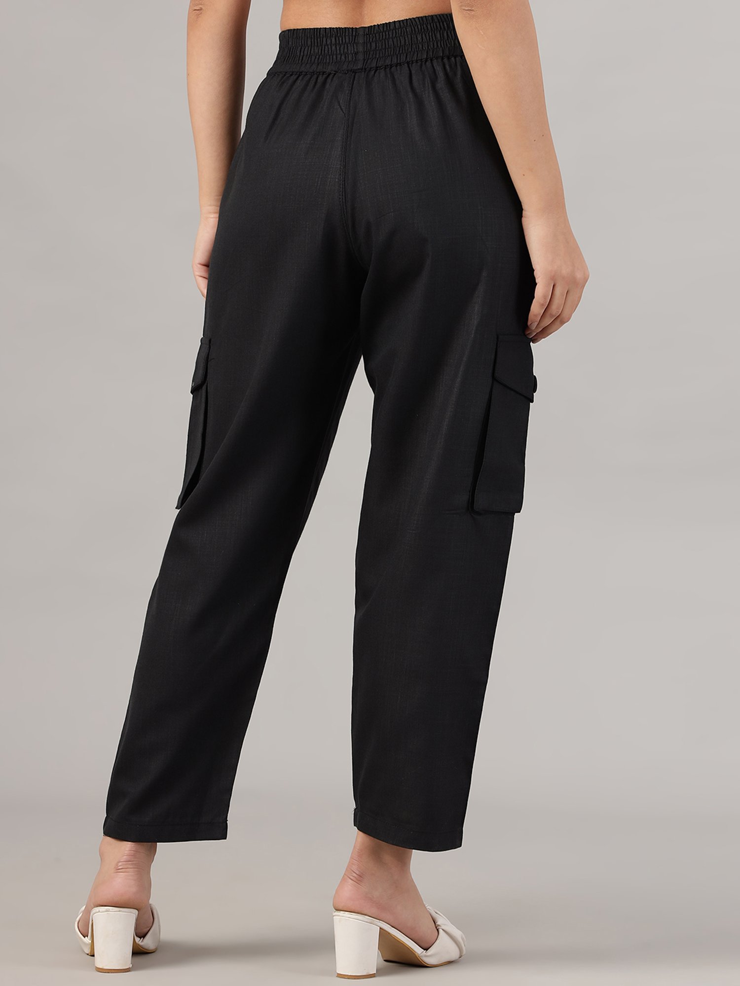 FITHUB Black Regular Fit High Rise Cargo Pants