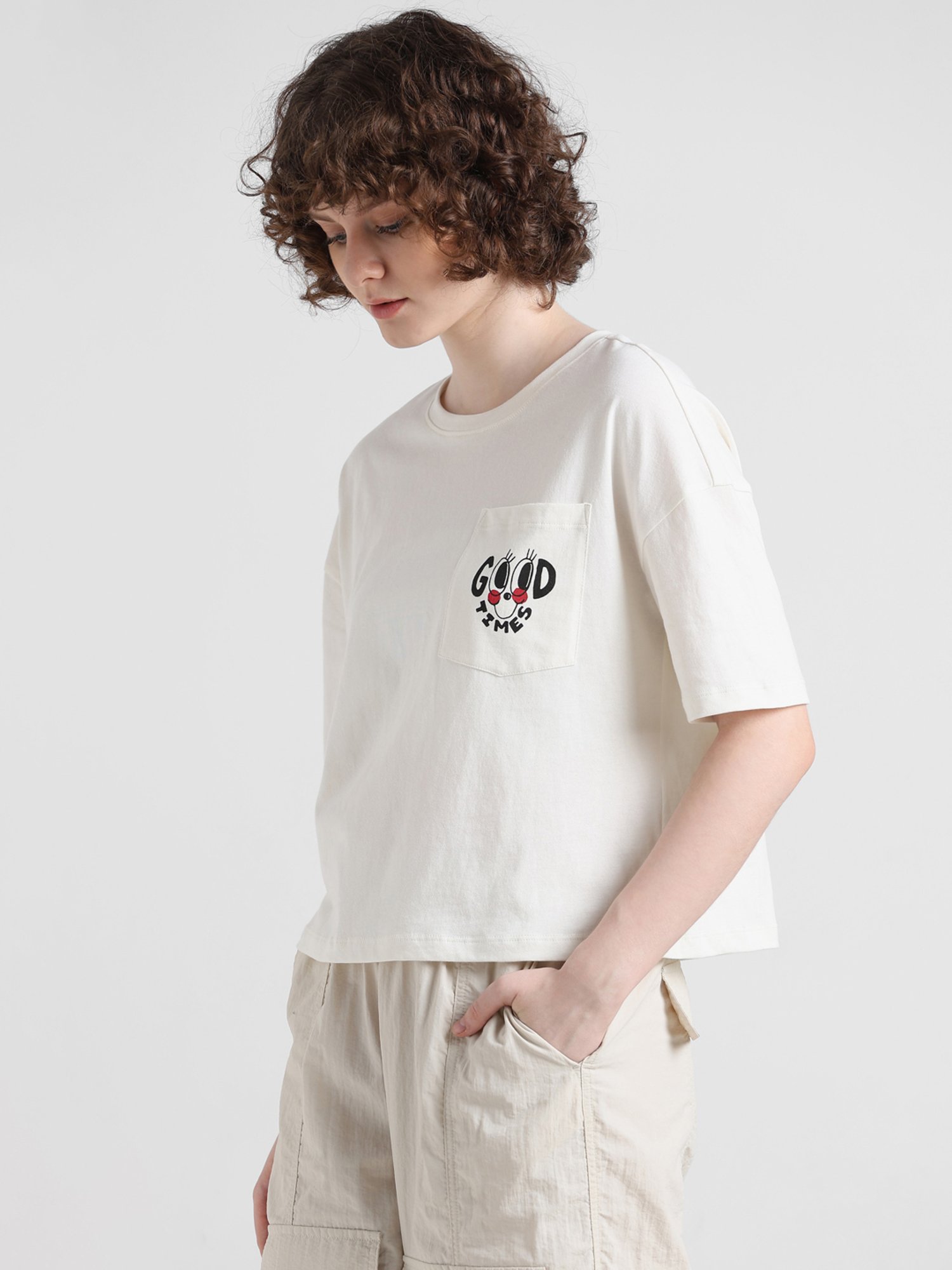 Only White Graphic Print T-Shirt