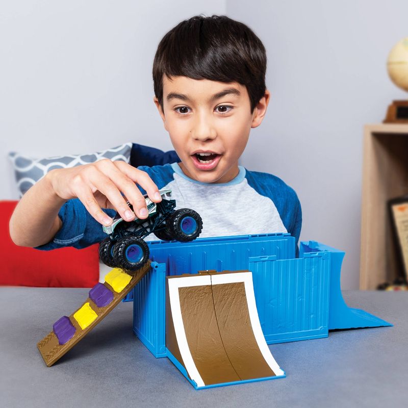 Hot Wheels Mega Garage Play Set