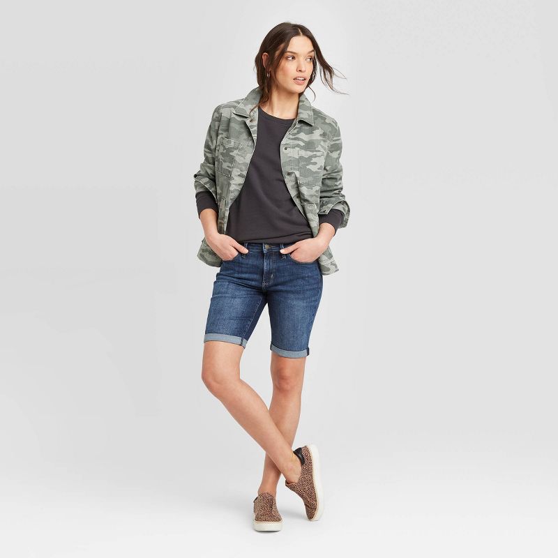 KENDALL + KYLIE White High Rise Sports Shorts