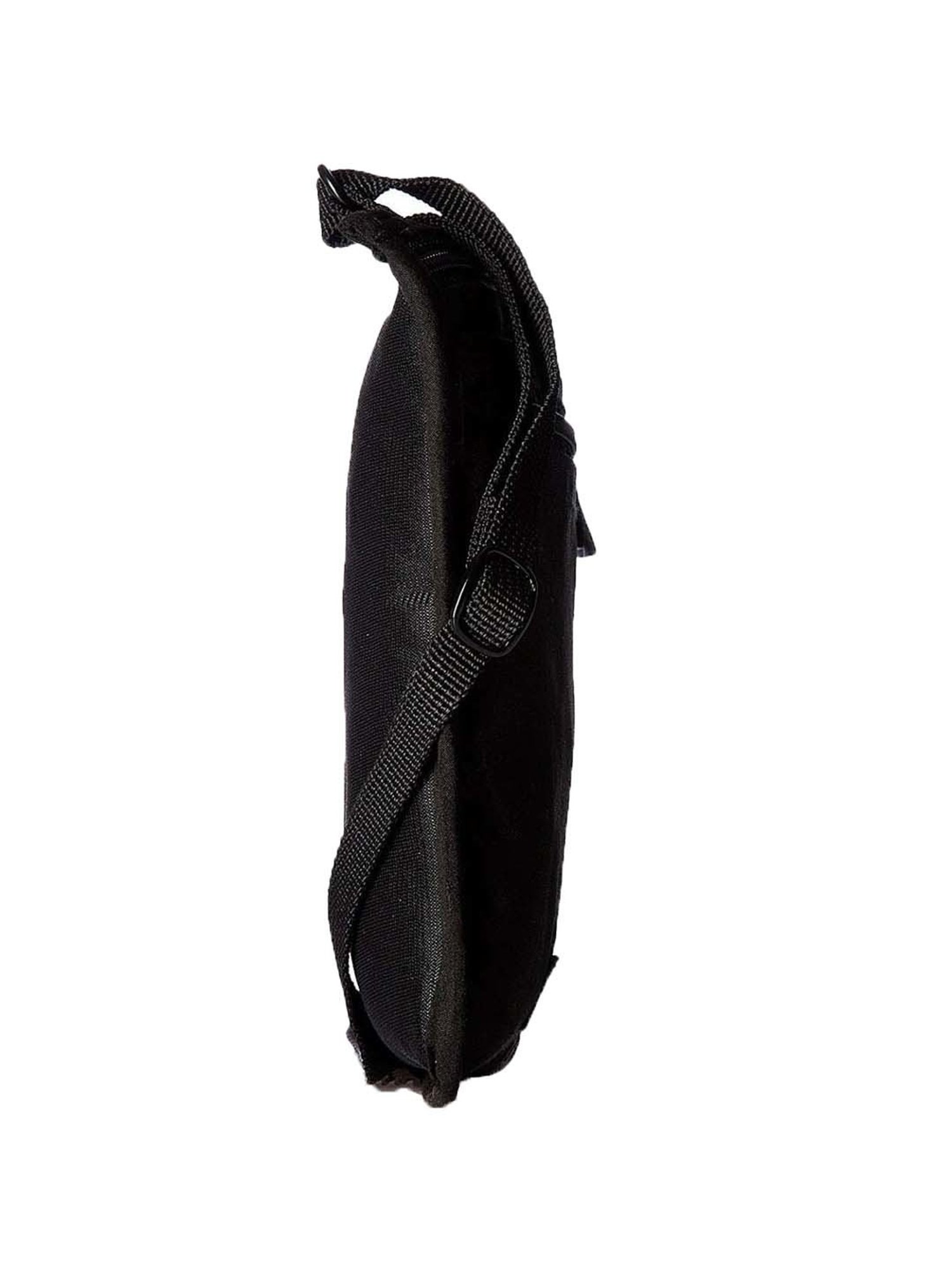 Travel Blue Black Solid Waist Pouch