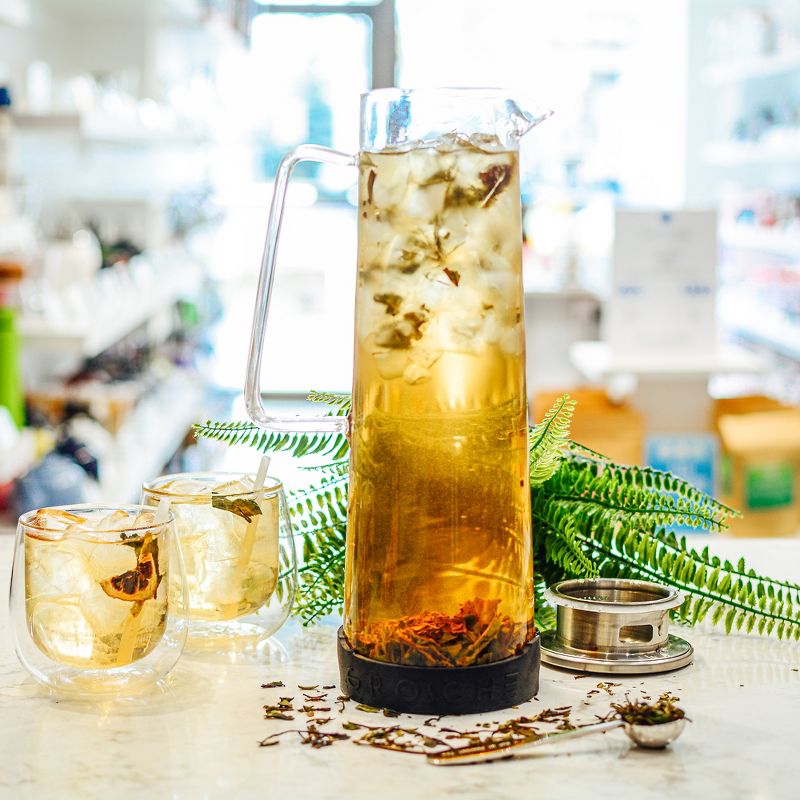 GROSCHE BALI Water Infuser Pitcher with Stainless Steel Filter Lid, 50 fl oz. Capacity.