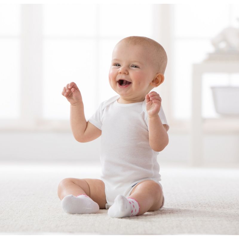 Lamaze Baby Girls' Organic 4pc Bodysuit Gift Set - Pink Newborn