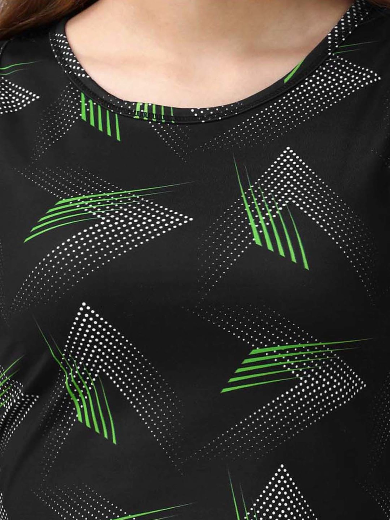 Soie Black Printed Sports Crop Top Tights Set