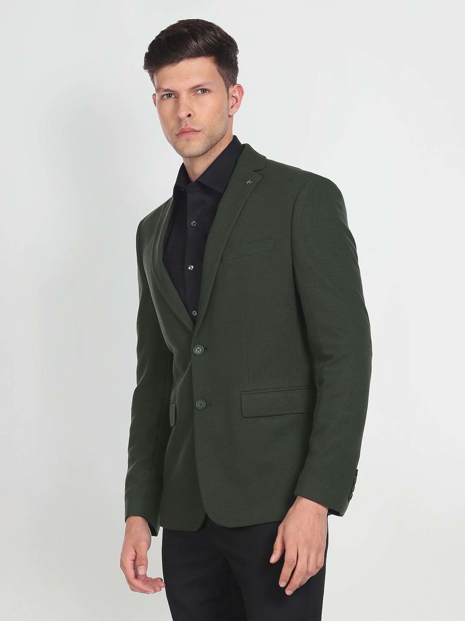 Arrow Sports Green Regular Fit Texture Waistcoat