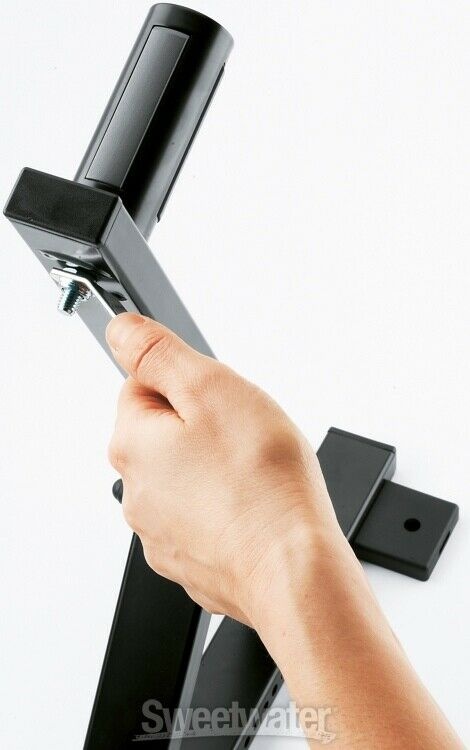 K&M 24120 Speaker Wall Mount, Black