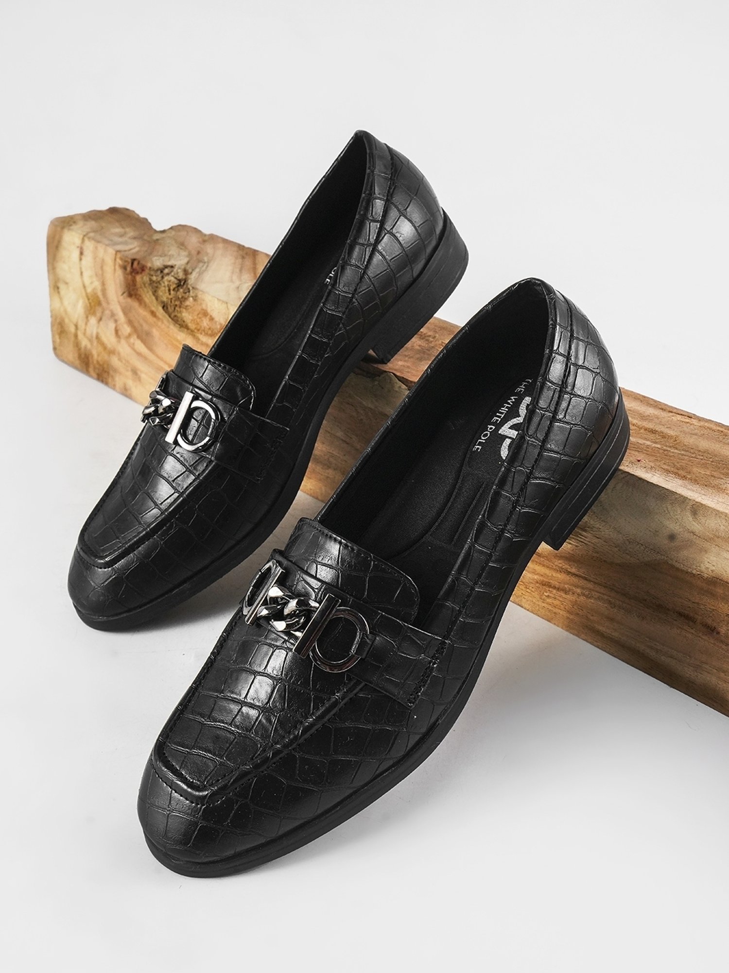 The White Pole Women's Black Casual Loafers