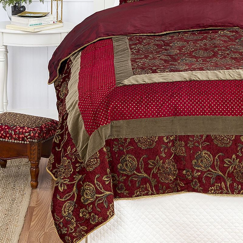 C&F Home Enchantment F/Q Coverlet