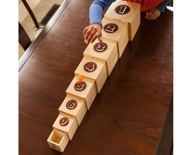  Fat Brain Toys Box & Balls FA113-1