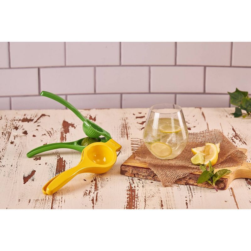 IMUSA Green Painted Lime Squeezer