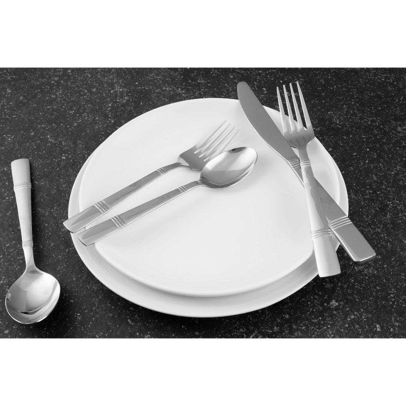 Cambridge Braylen Mirror 62 Piece set with Oak Tray