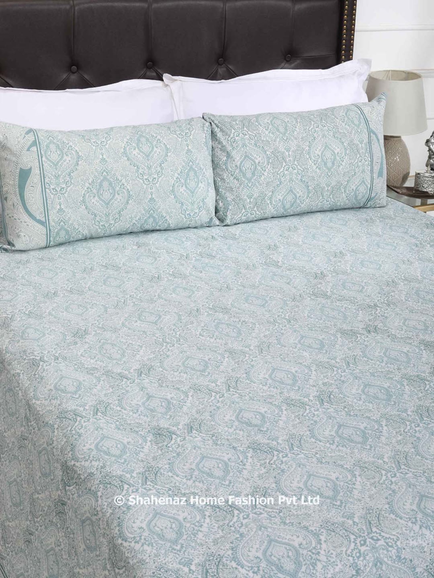 Shahenaz Turquoise 120 TC Cotton Urban Dreams Double Bedsheet with 2 Pillow Covers