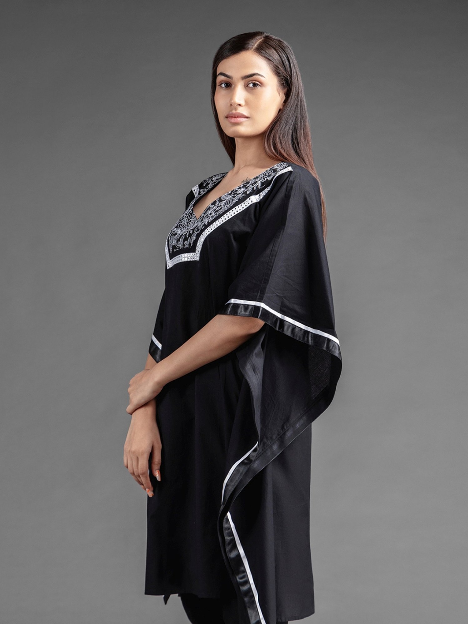 House of Manaa Black Hom Allure Kurta with Pallazo