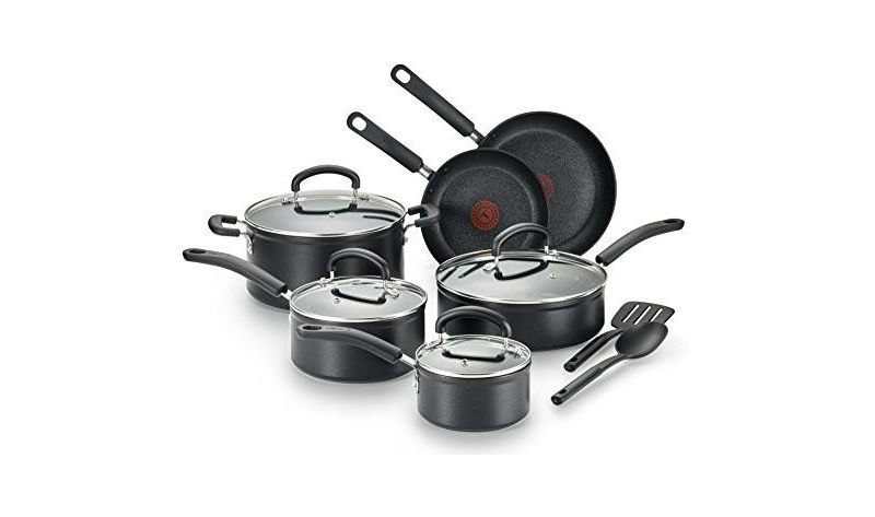 T-fal C561SC Titanium Advanced Nonstick Thermo-Spot Heat Indicator Dishwasher Safe Cookware Set, 12-Piece, Black