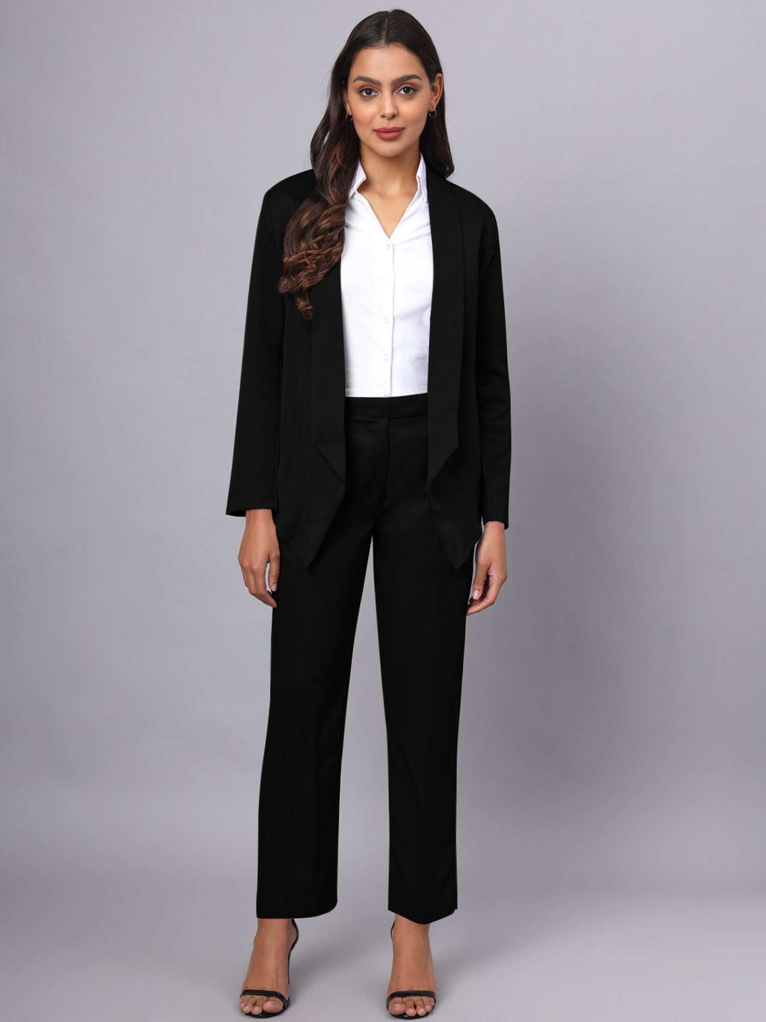 BRINNS Black Blazer With Trousers