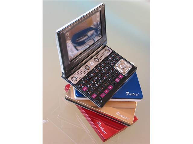 DS900 German-Spanish Dictionary and Translator