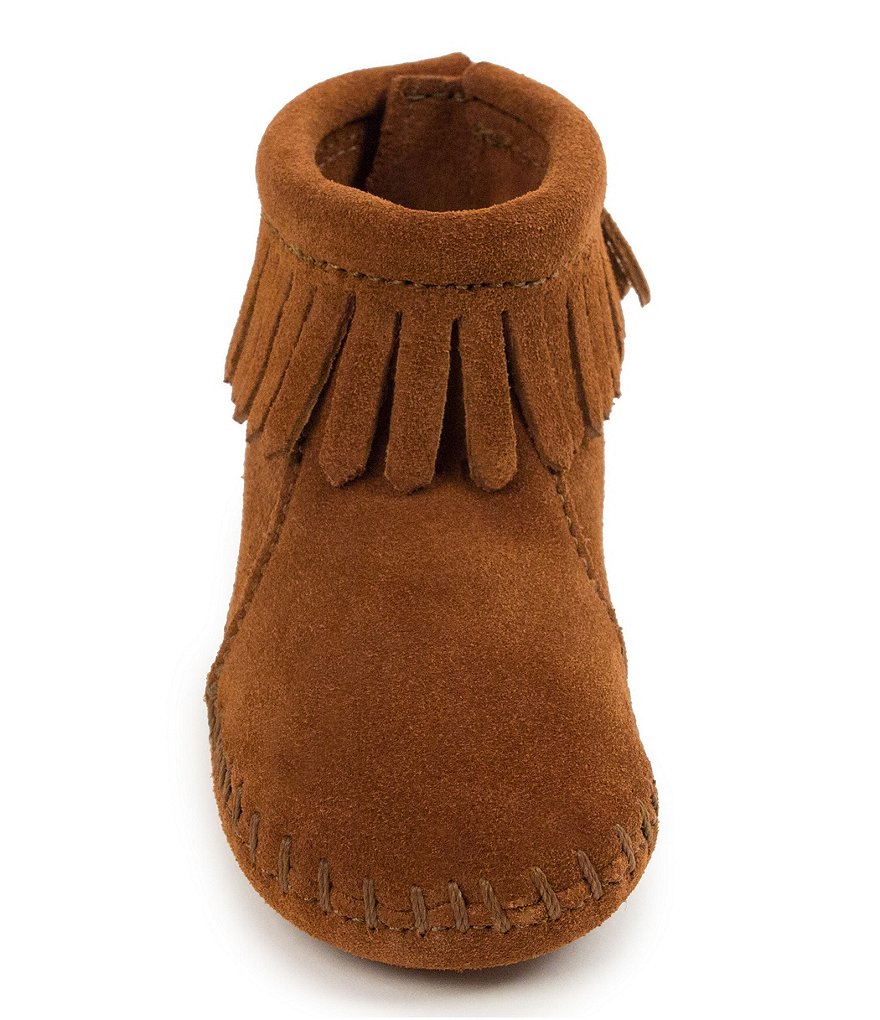 Minnetonka Kids' Back Flap Bootie Crib Shoe (Infant)