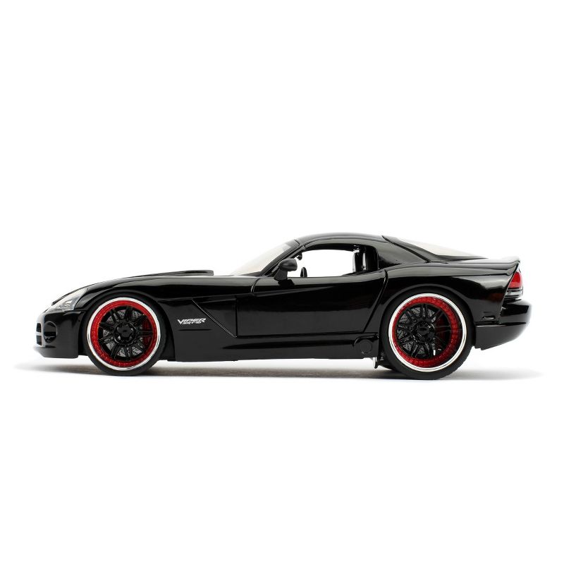 Jada Toys Fast & Furious 2008 Dodge Viper SRT-10 Die-Cast Vehicle 1:24 Scale Glossy Black