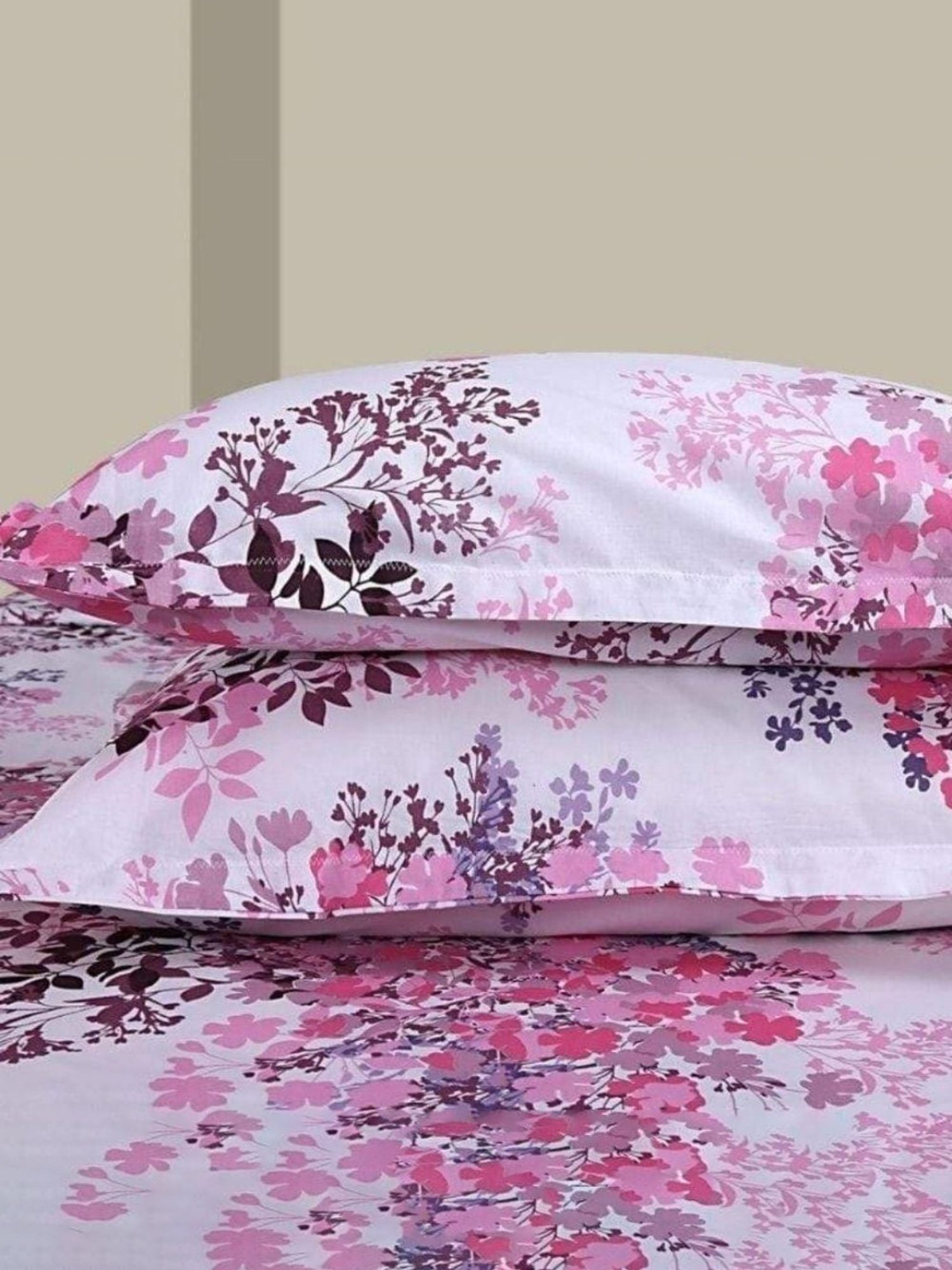 Haus & Kinder Greek Garden Romance Pink 186 TC Cotton King Bed Sheet with 2 Pillow Covers