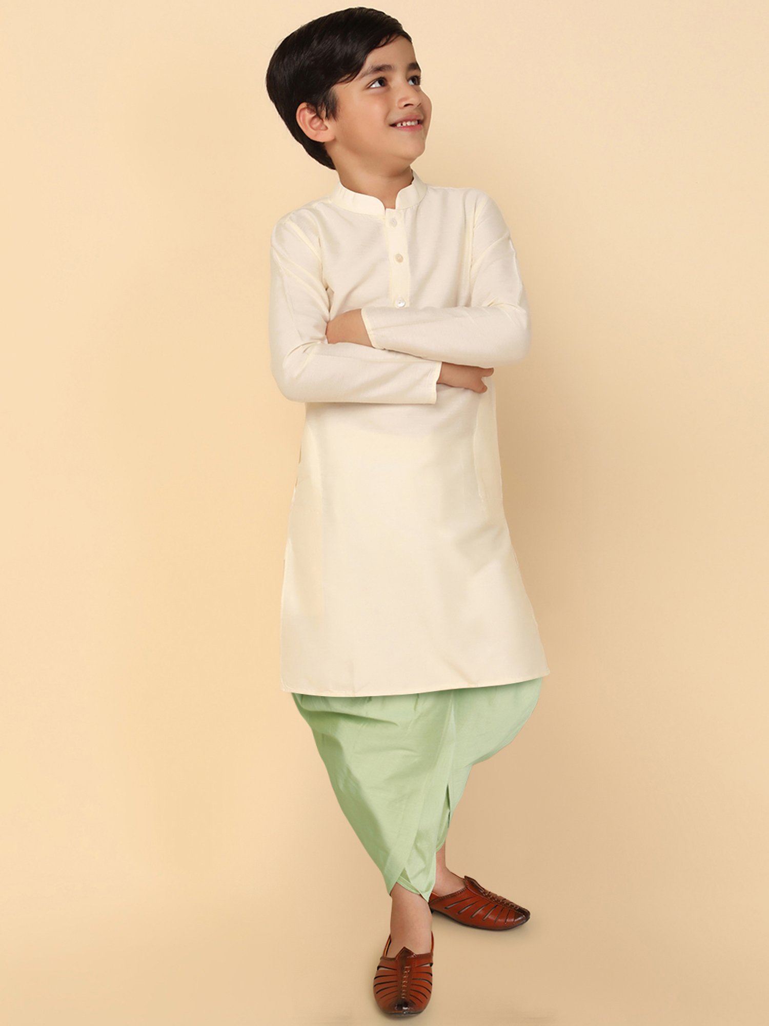 KISAH Kids Off White & Green Solid Full Sleeves Kurta with Dhoti