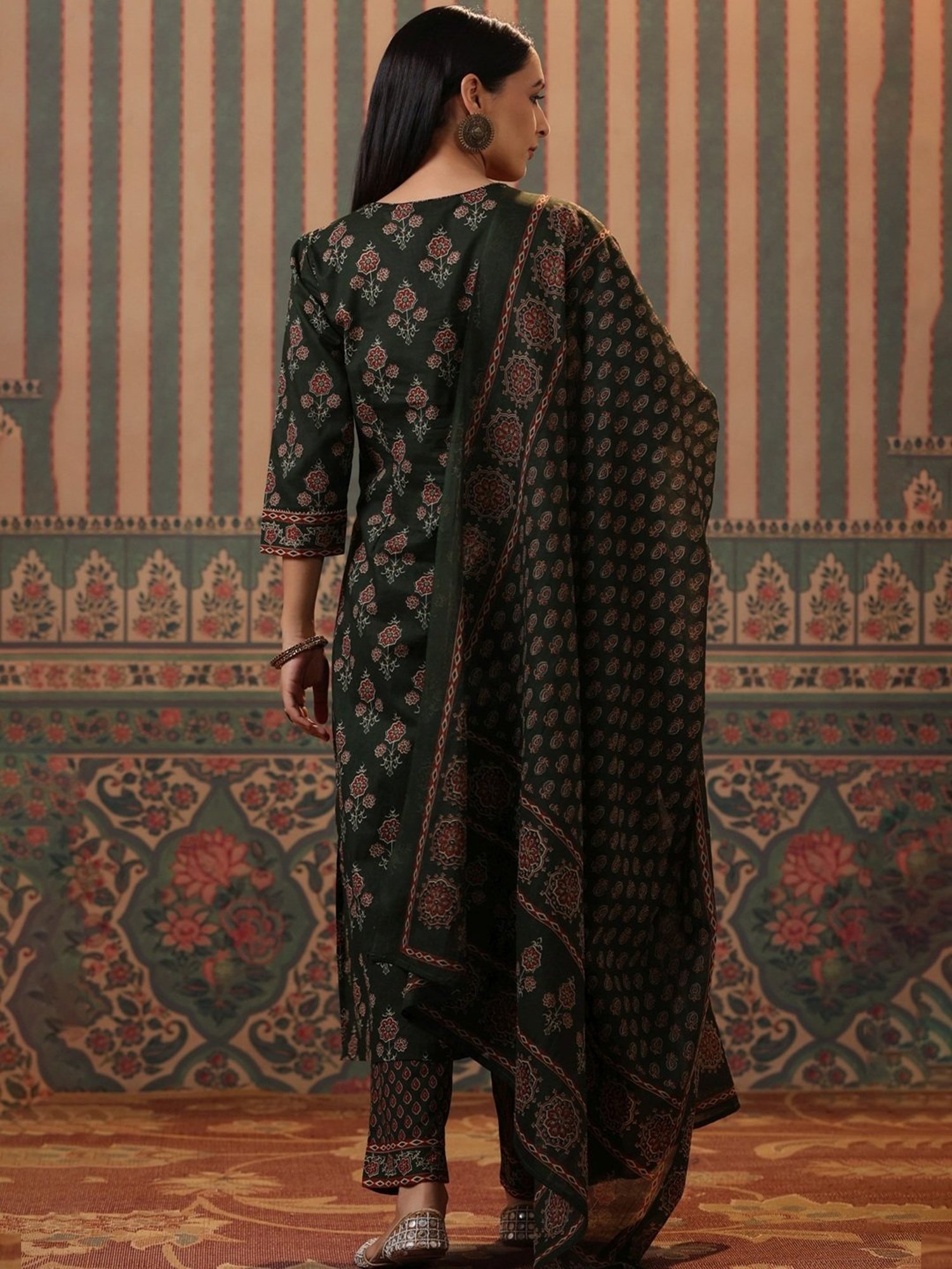 Rain and Rainbow Green Cotton Printed Kurta Pant Set With Dupatta