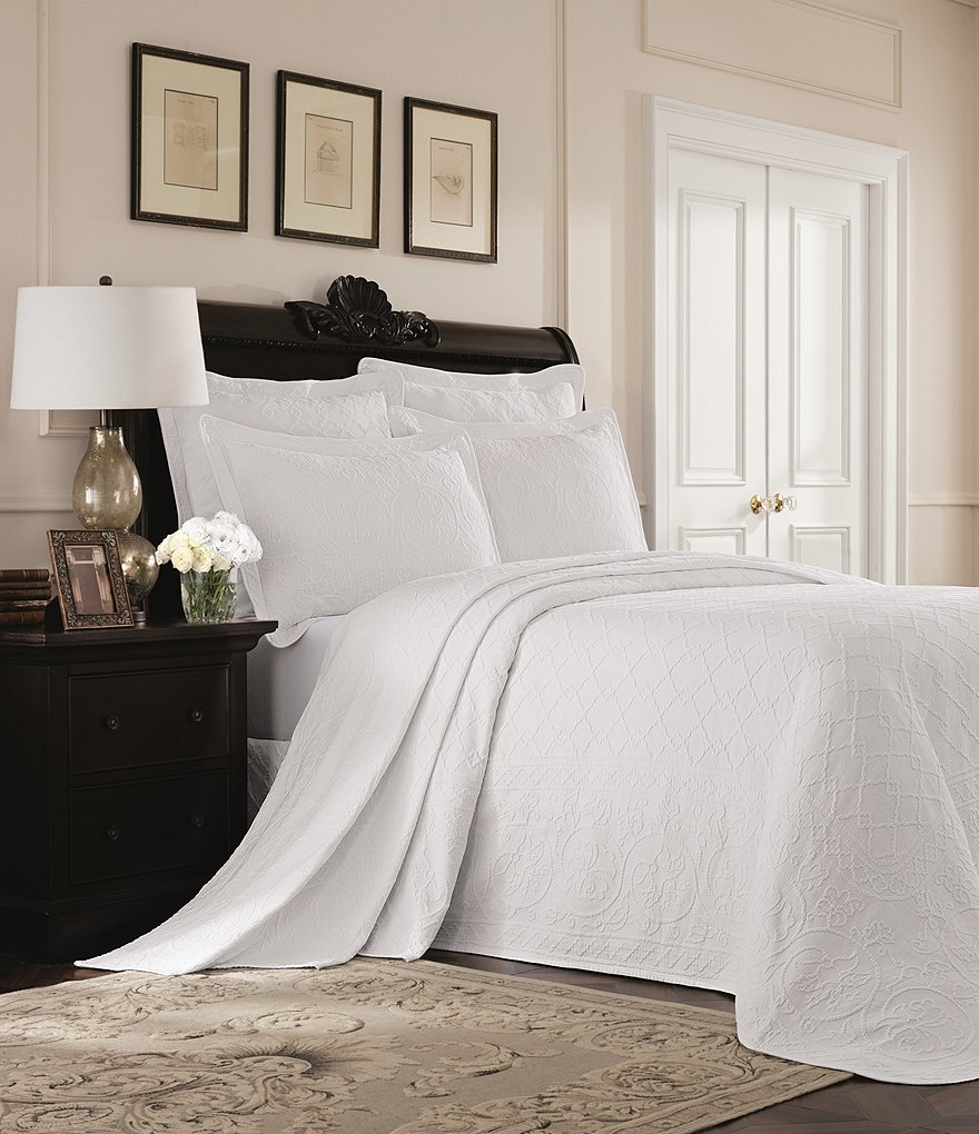 Williamsburg Richmond by Royal Heritage Home Bedspread