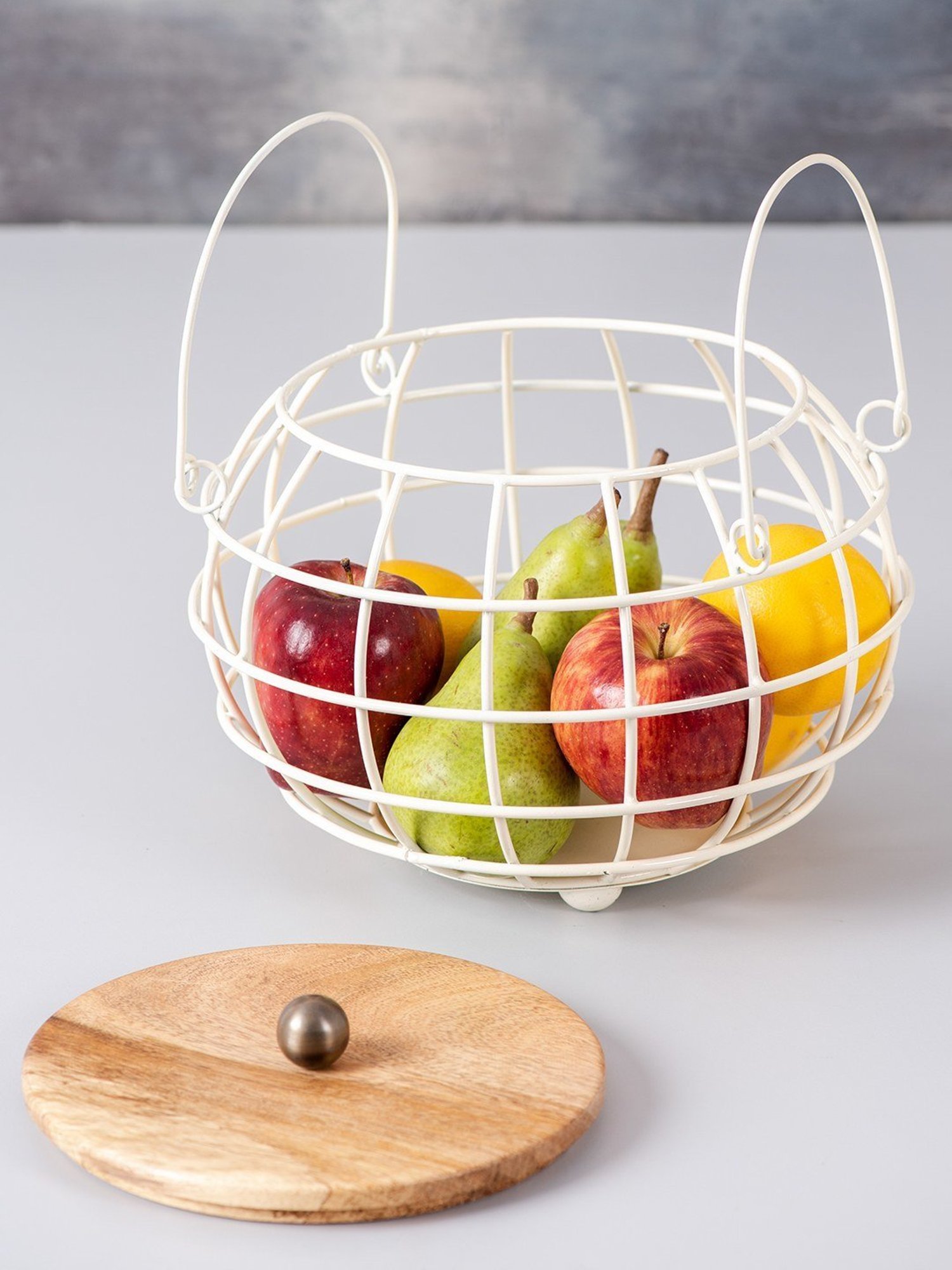 Nestroots Solid White Iron Fruit Basket