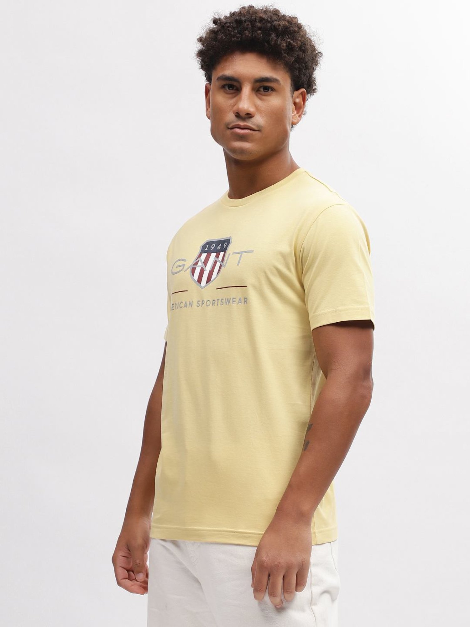 GANT Solid Round Neck Regular Fit T-Shirt