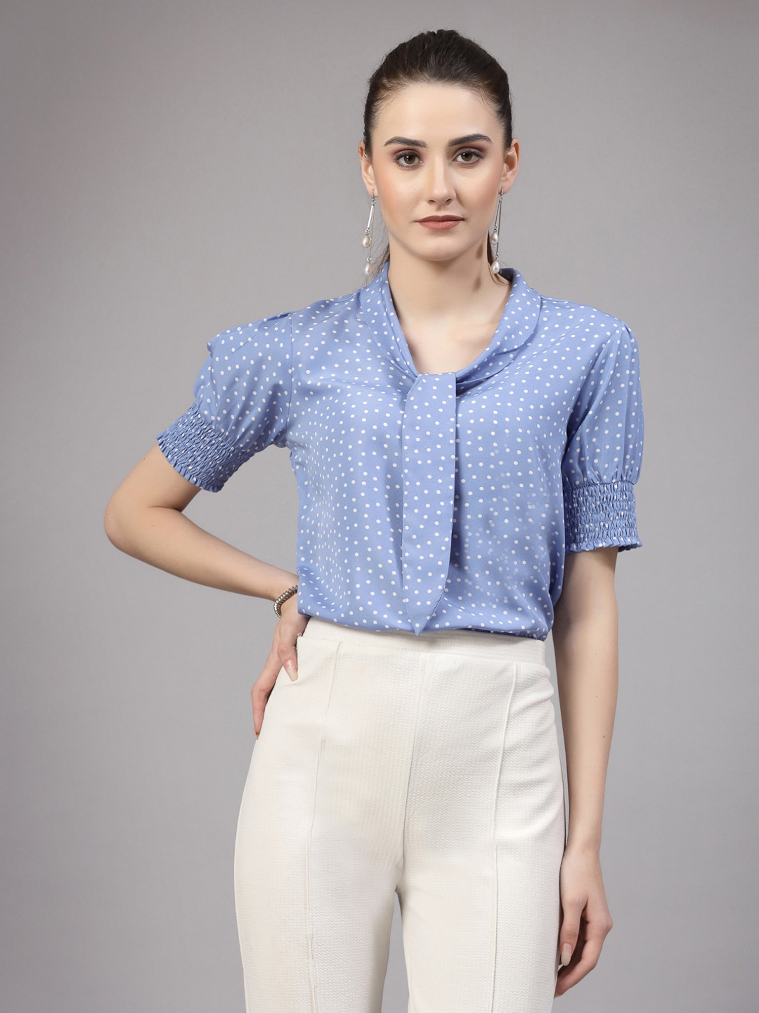 Style Quotient Blue & White Printed Top