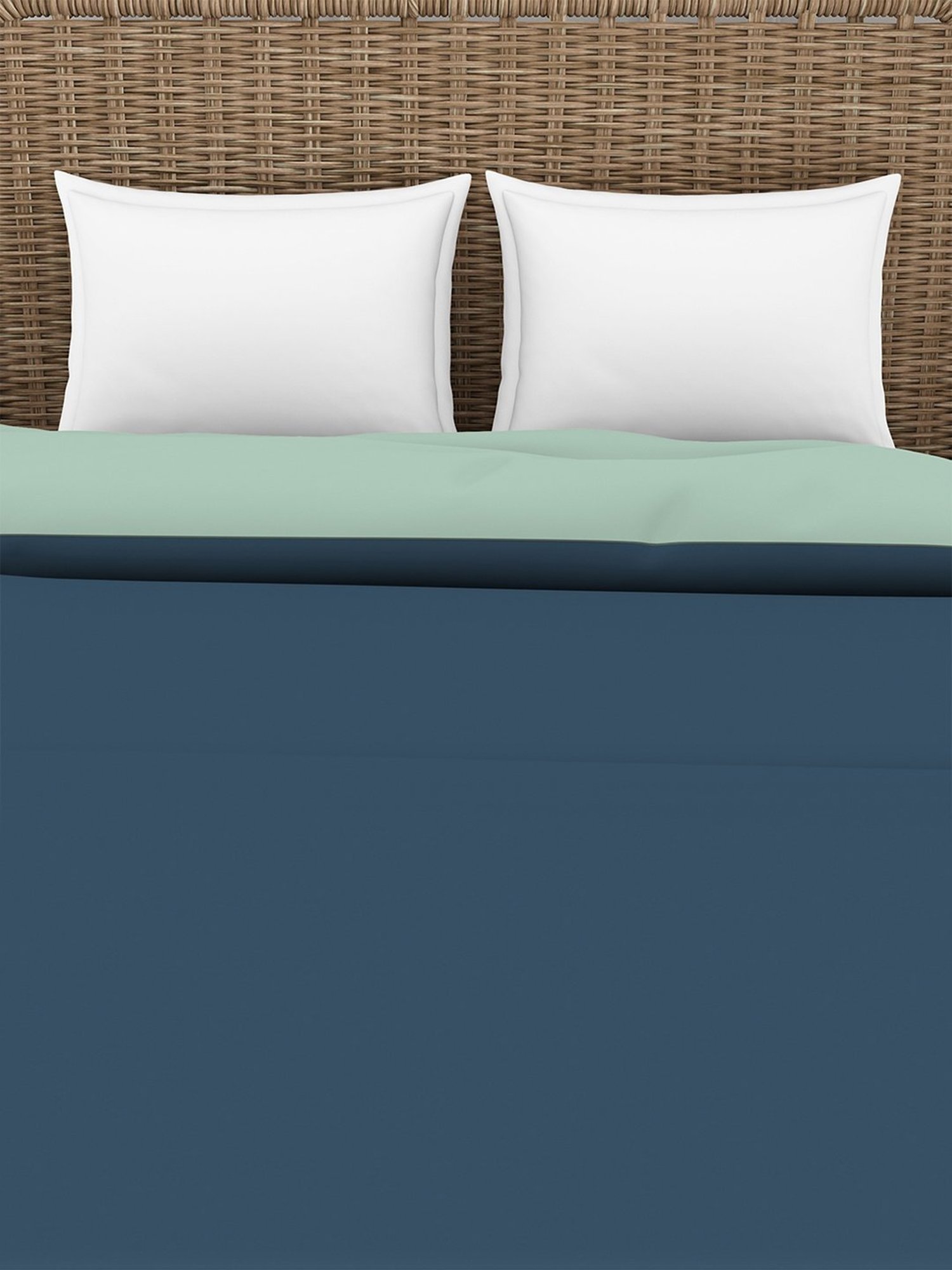 Welspun Bliss Light Silver & Blue Microfibre 120 GSM Shell Double Bed Quilt