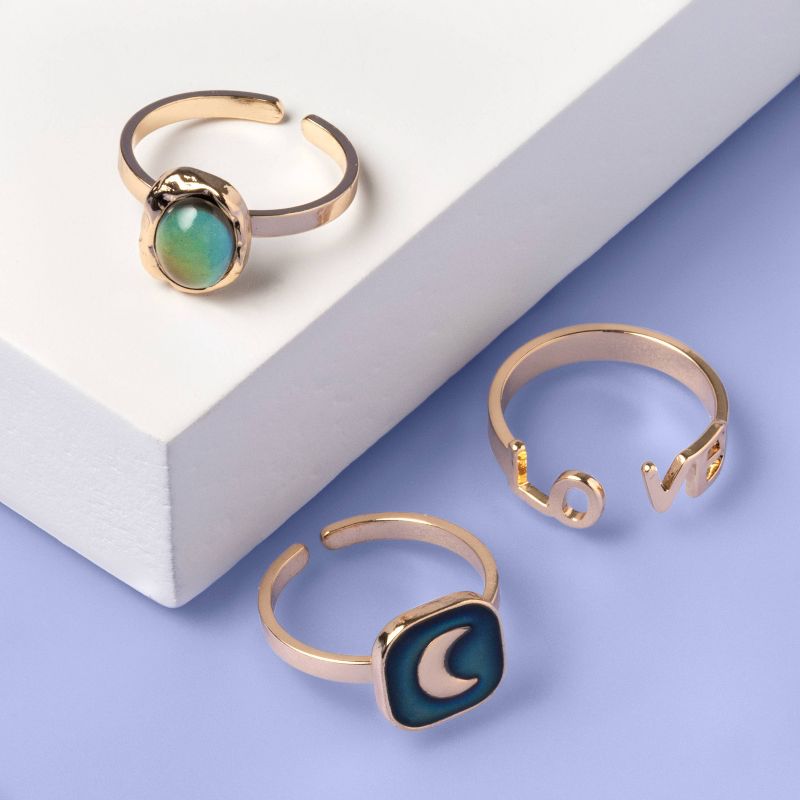 Girls' 8pk Celestial Mood Ring Set - More Than Magic™