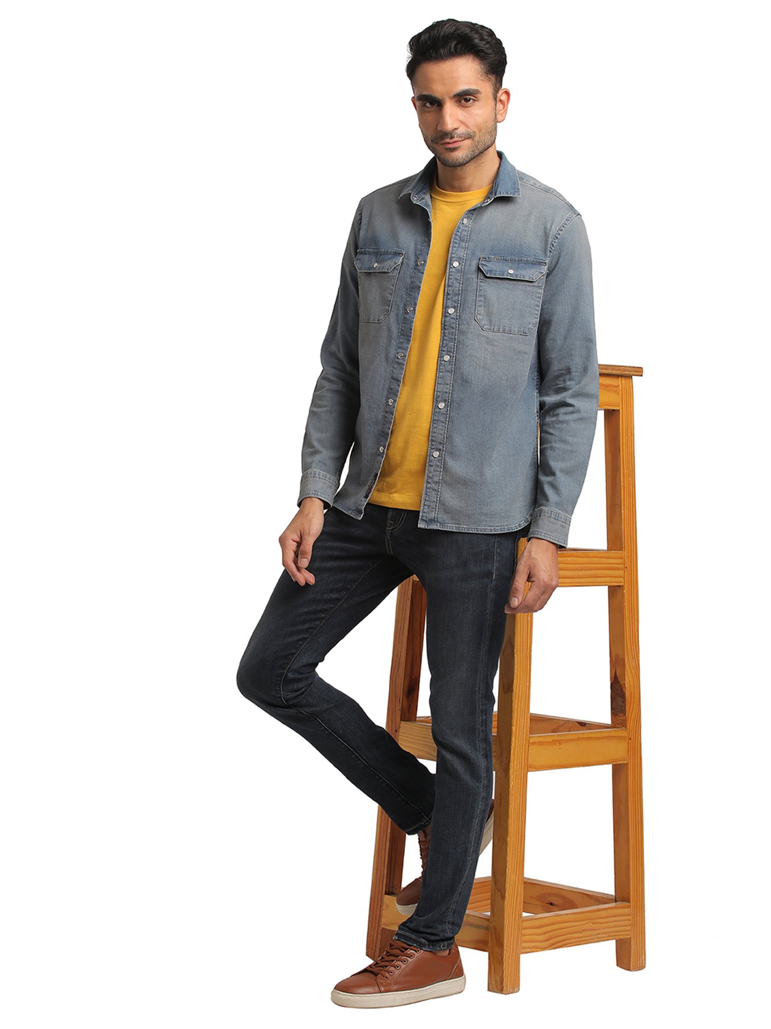 EVERBLUE Medium Blue Regular Fit Shirt