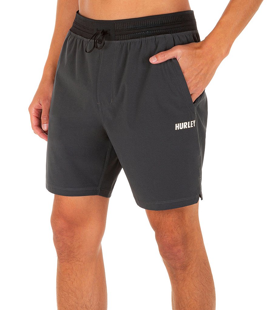 Hurley 17.5#double; Outseam Phantom Explore Trails Shorts