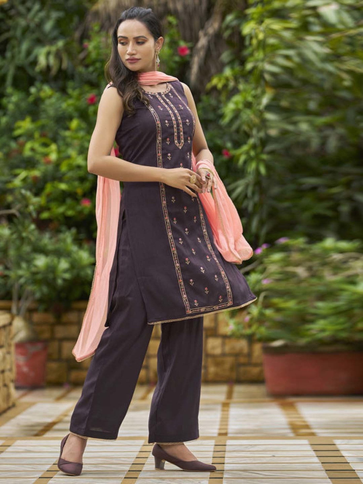 Skylee Purple Embroidered Kurti Palazzo Set With Dupatta