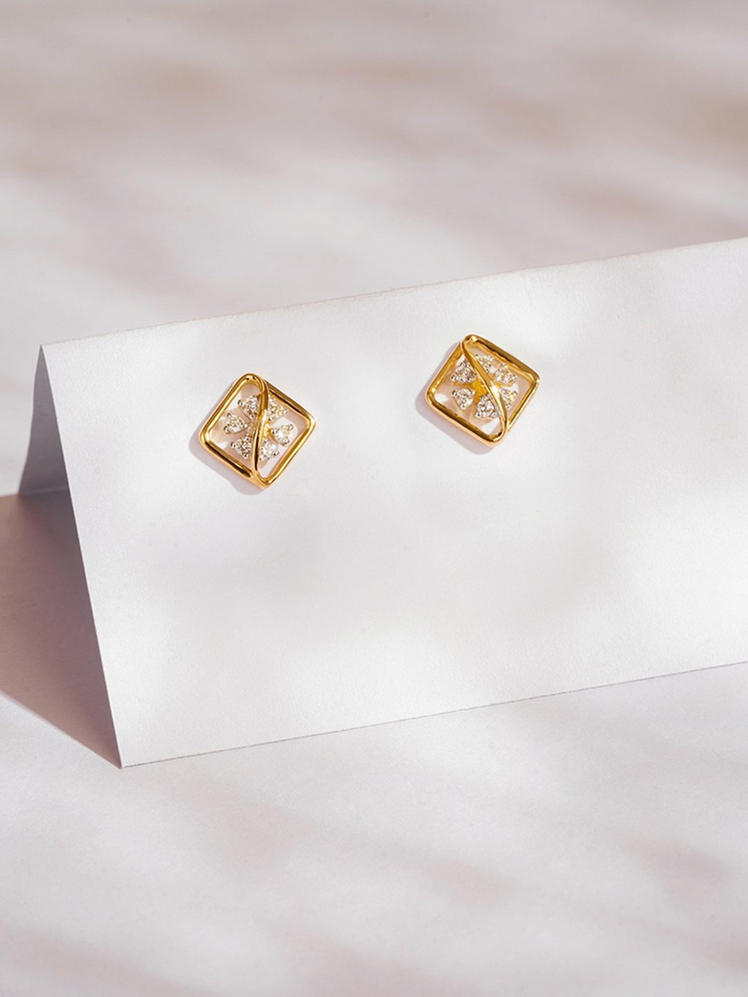 P.N.Gadgil Jewellers 14k Gold Cubic Jumble Stud Diamond Earrings For Women