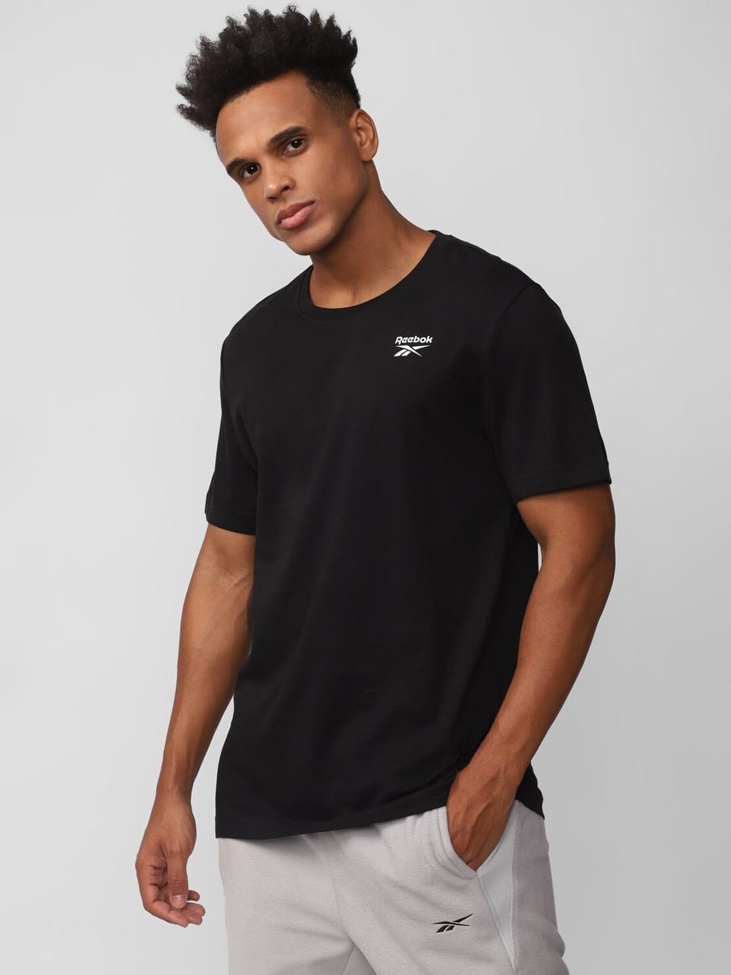 Reebok Black Cotton Regular Fit Printed T-Shirt