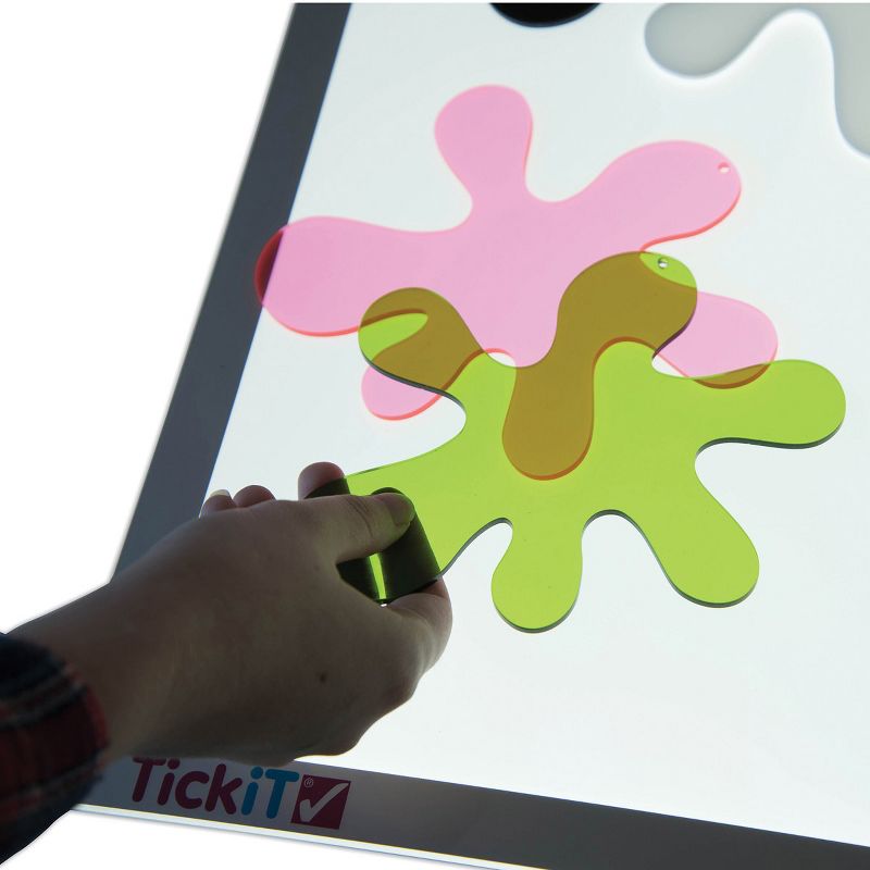 Learning Advantage Color Shaped Splats