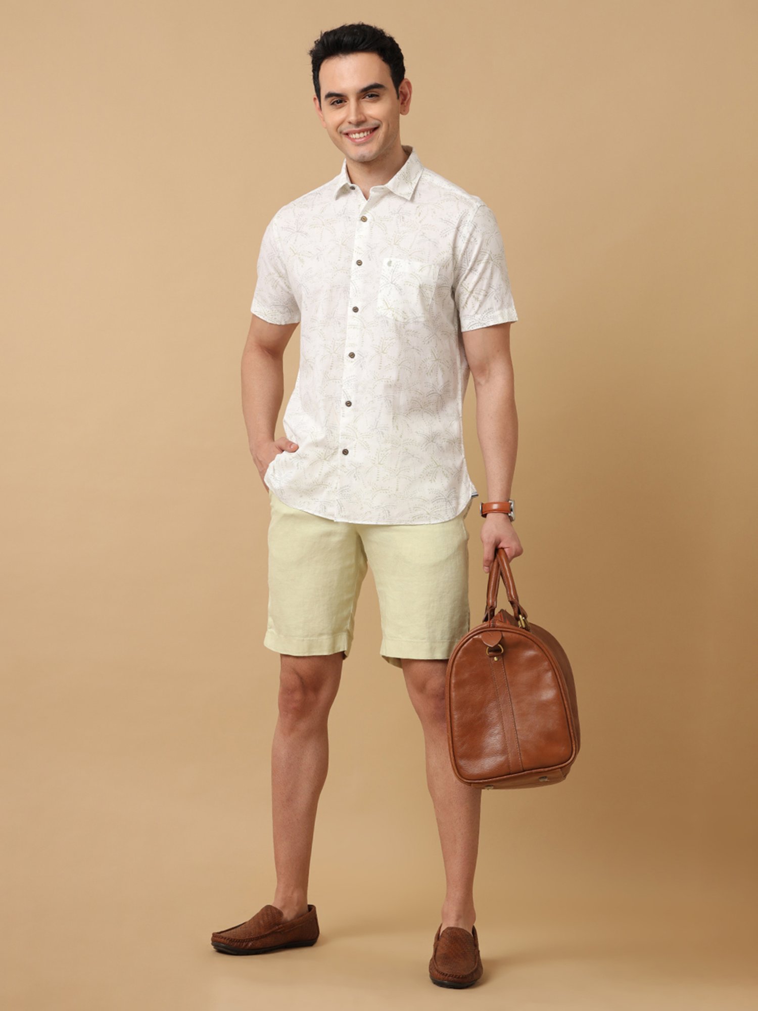 CAVALLO by Linen Club White Contemporary Fit Printed Shirt