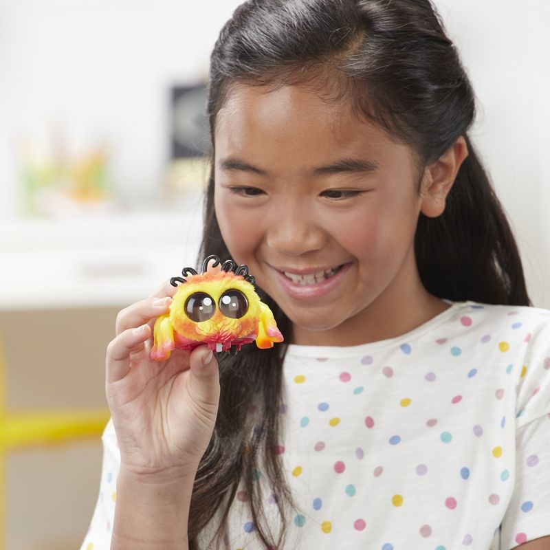 Yellies! Peeks - Voice-Activated Spider Pet
