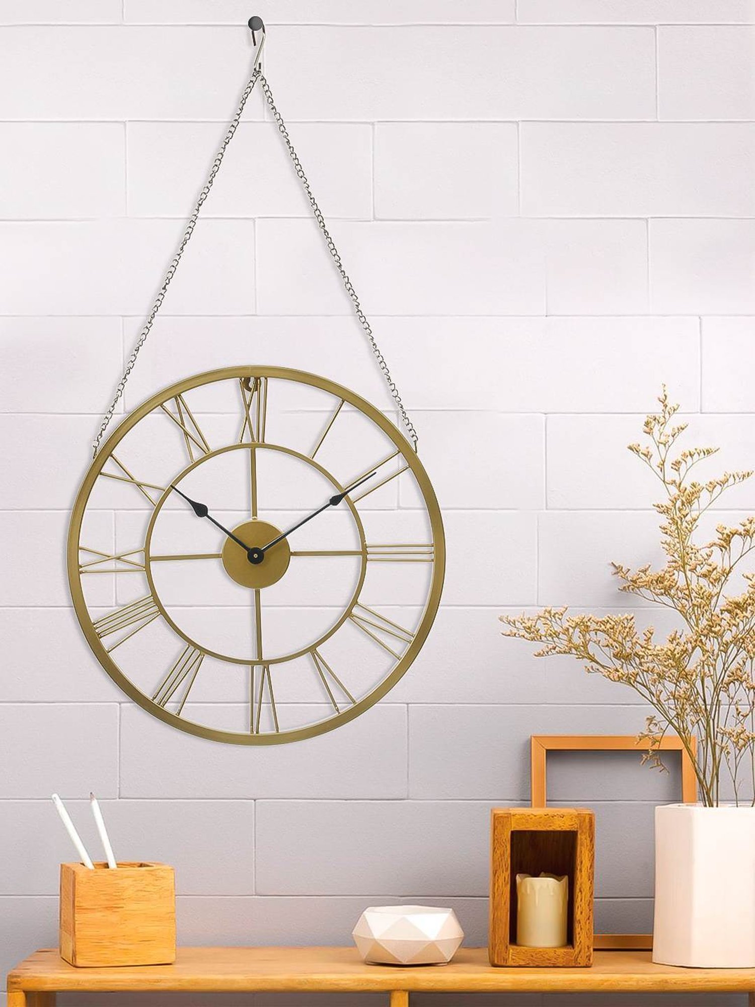 CHRONIKLE Round Gold Iron Wall Clock