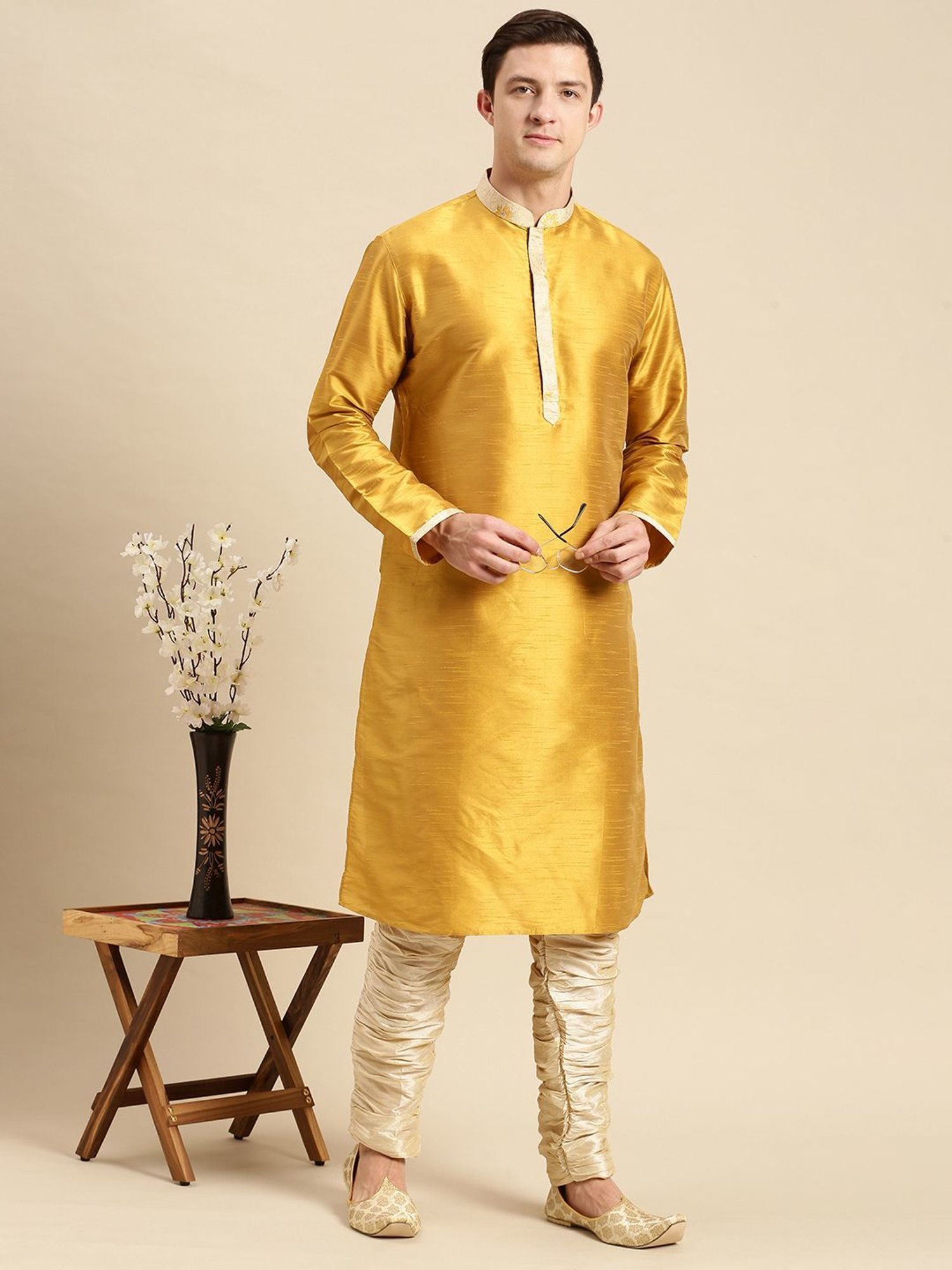 Sanwara Beige Regular Fit Churidars