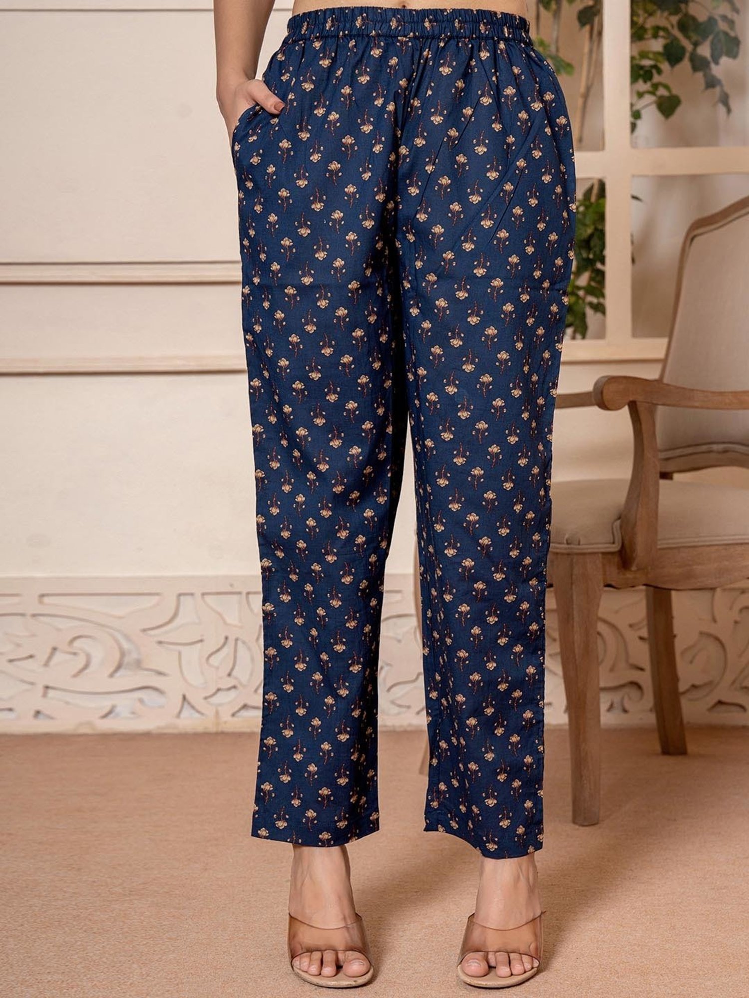 Yufta Green Cotton Embroidered Kurta & Pant Set with Dupatta